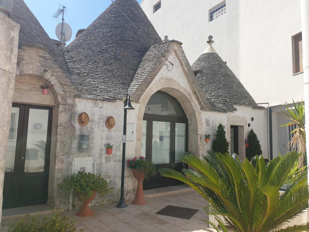 Giardino Dei Trulli Aparthotel อัลเบโรเบลโล ภายนอก รูปภาพ
