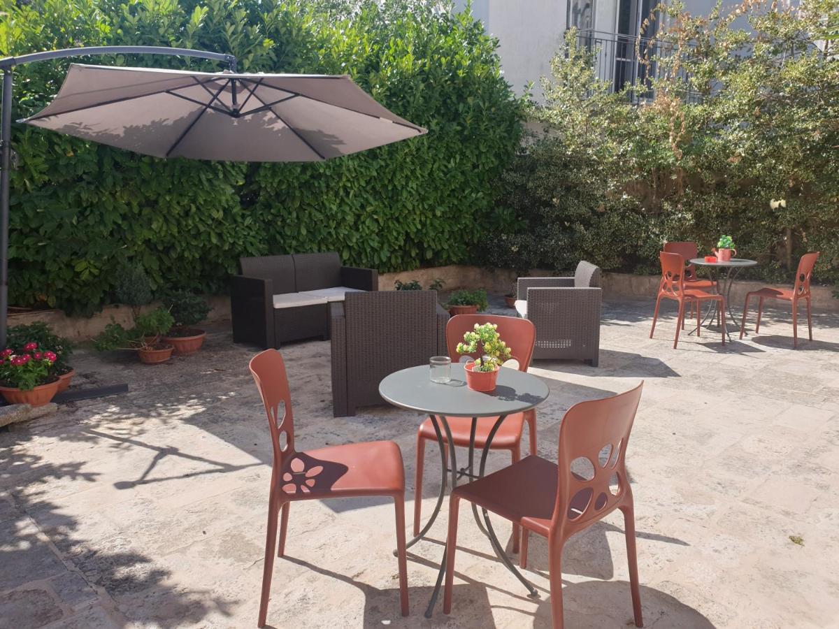 Giardino Dei Trulli Aparthotel อัลเบโรเบลโล ภายนอก รูปภาพ