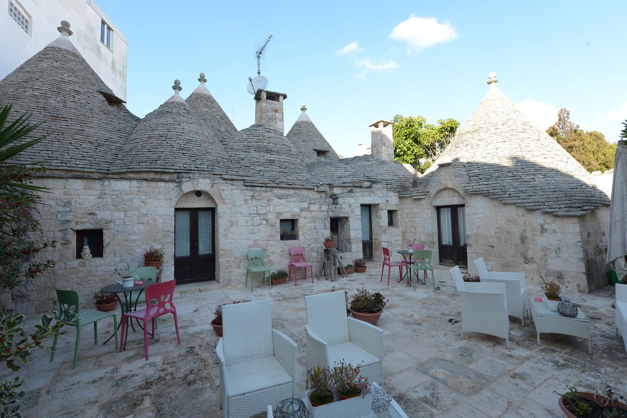Giardino Dei Trulli Aparthotel อัลเบโรเบลโล ภายนอก รูปภาพ