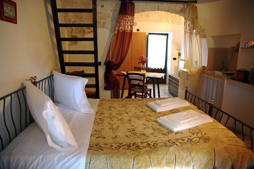 Giardino Dei Trulli Aparthotel อัลเบโรเบลโล ภายนอก รูปภาพ