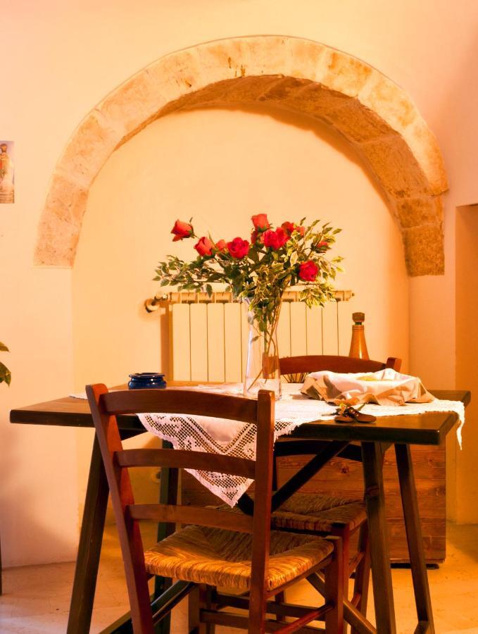 Giardino Dei Trulli Aparthotel อัลเบโรเบลโล ภายนอก รูปภาพ